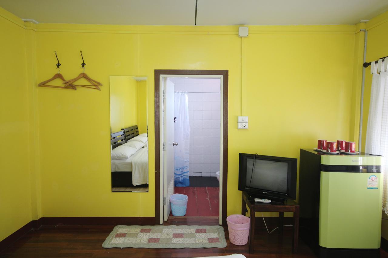 Baan Bua Homestay Chiang Rai Exteriör bild
