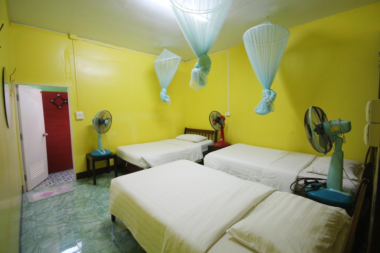 Baan Bua Homestay Chiang Rai Rum bild