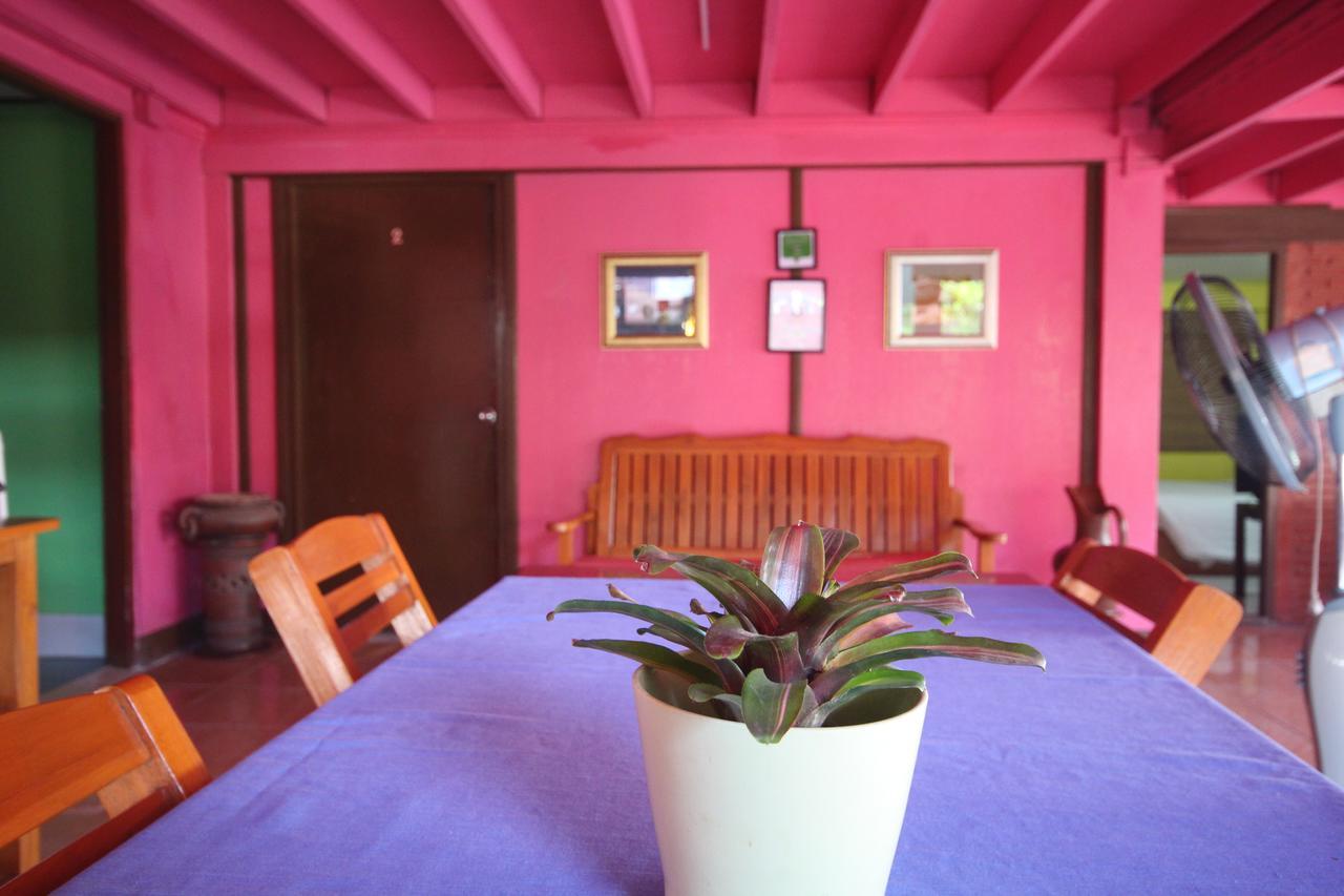 Baan Bua Homestay Chiang Rai Exteriör bild