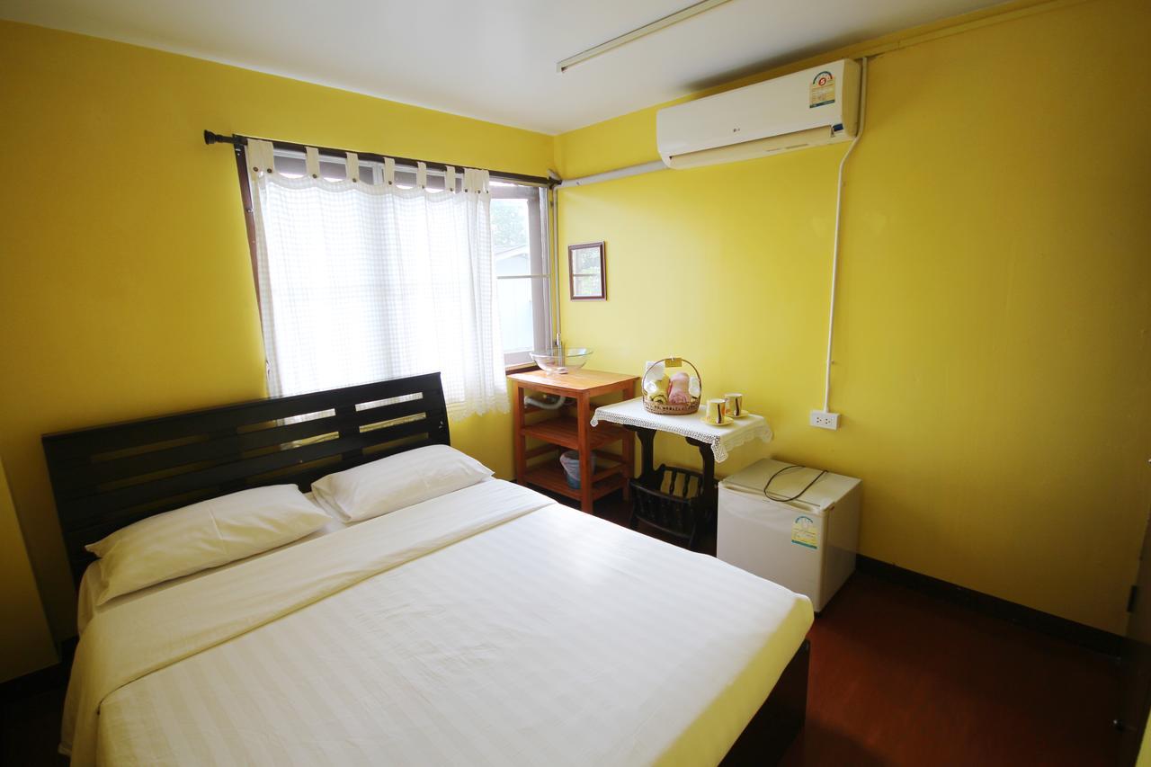 Baan Bua Homestay Chiang Rai Exteriör bild