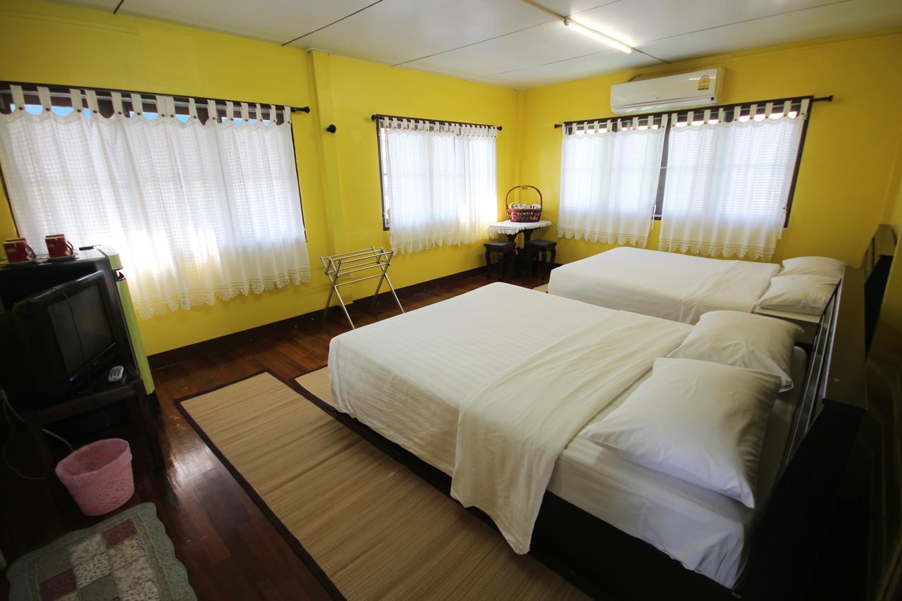 Baan Bua Homestay Chiang Rai Exteriör bild